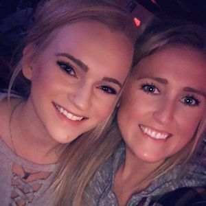 Meet your Posher, Lily